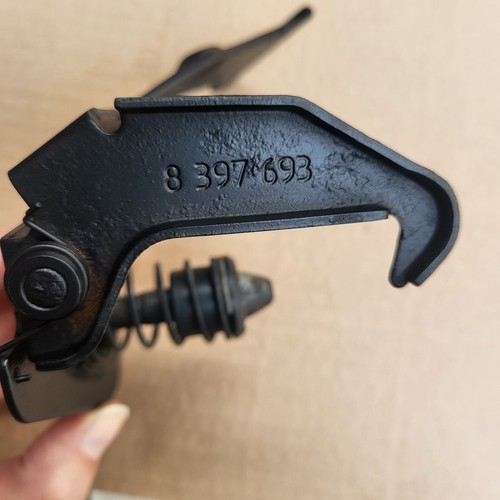 BMW Z3 Roadster + Coupe Haubenzapfen Fanghaken Motorhaube rechts 8397693