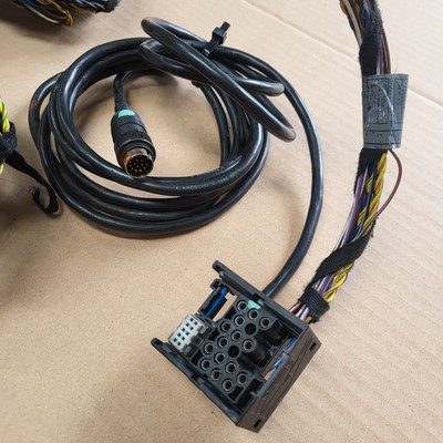 BMW Z3  Audio Kabelbaum HiFi Radio Adapter  Wechsler + Verstärker Kabel 1388889