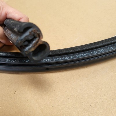 BMW E46 Touring Tür Dichtung Karrosserie  Gummi für Türen HINTEN