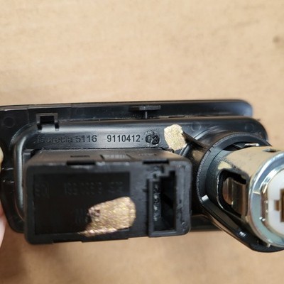 BMW E81 E82 E87 E88 AUX In Schalter 6930561 Zigaretten Anzünder Buchse 9110412