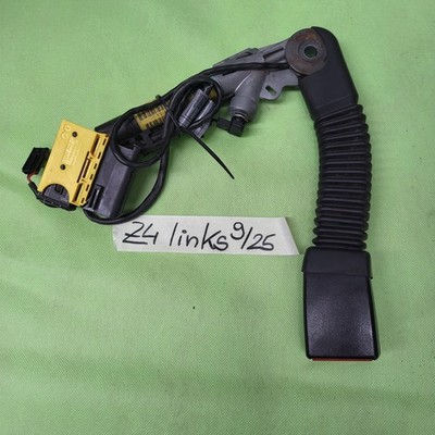 BMW Z4 E85 E86 Gurtstrammer + Kabel Stecker Gurtstraffer VORNE LINKS 8255704