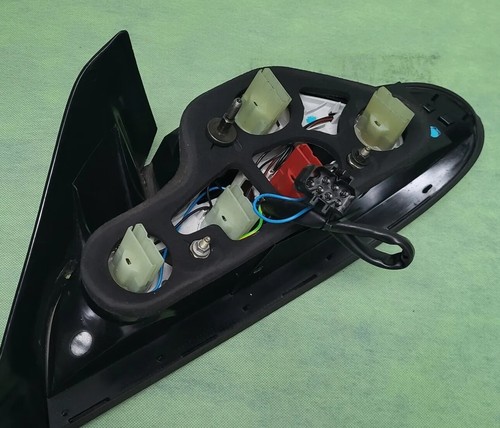 BMW Z3 Roadster Facelift Lampen Fassung für Rückleuchte Rücklicht rechts o.links