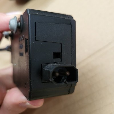 BMW E46 Stellantrieb Einfüllklappe ZV Stell Motor Tank Klappe Modul 8372240