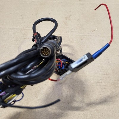 BMW Z3 Roadster Audio Kabelbaum Radio Adapter + CD Wechsler Kabel 1388889