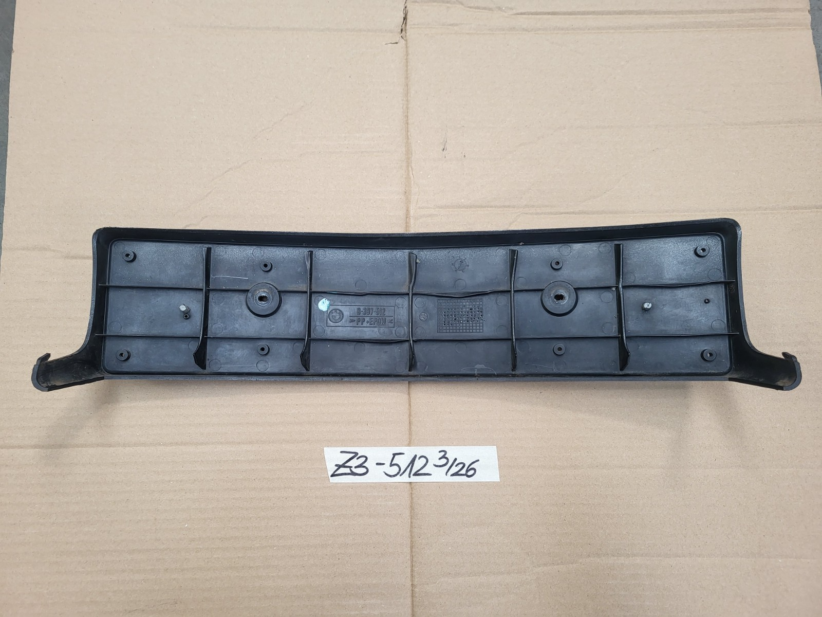 BMW Z3 Kennzeichen Halter Stoßstange VORNE Nummernschild Halterung 8397512