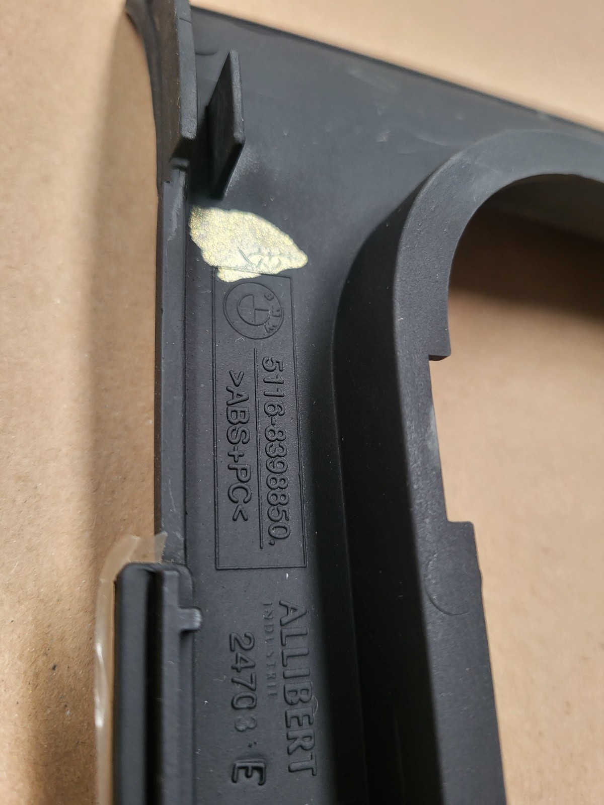 BMW Z3 Mittelkonsole Blende schwarz Verkleidung Schaltsack  8398850 Zigaretten A