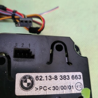 BMW Z3 Roadster Analog Uhr 8383663 mit Stecker / Kabel abgeschnitten