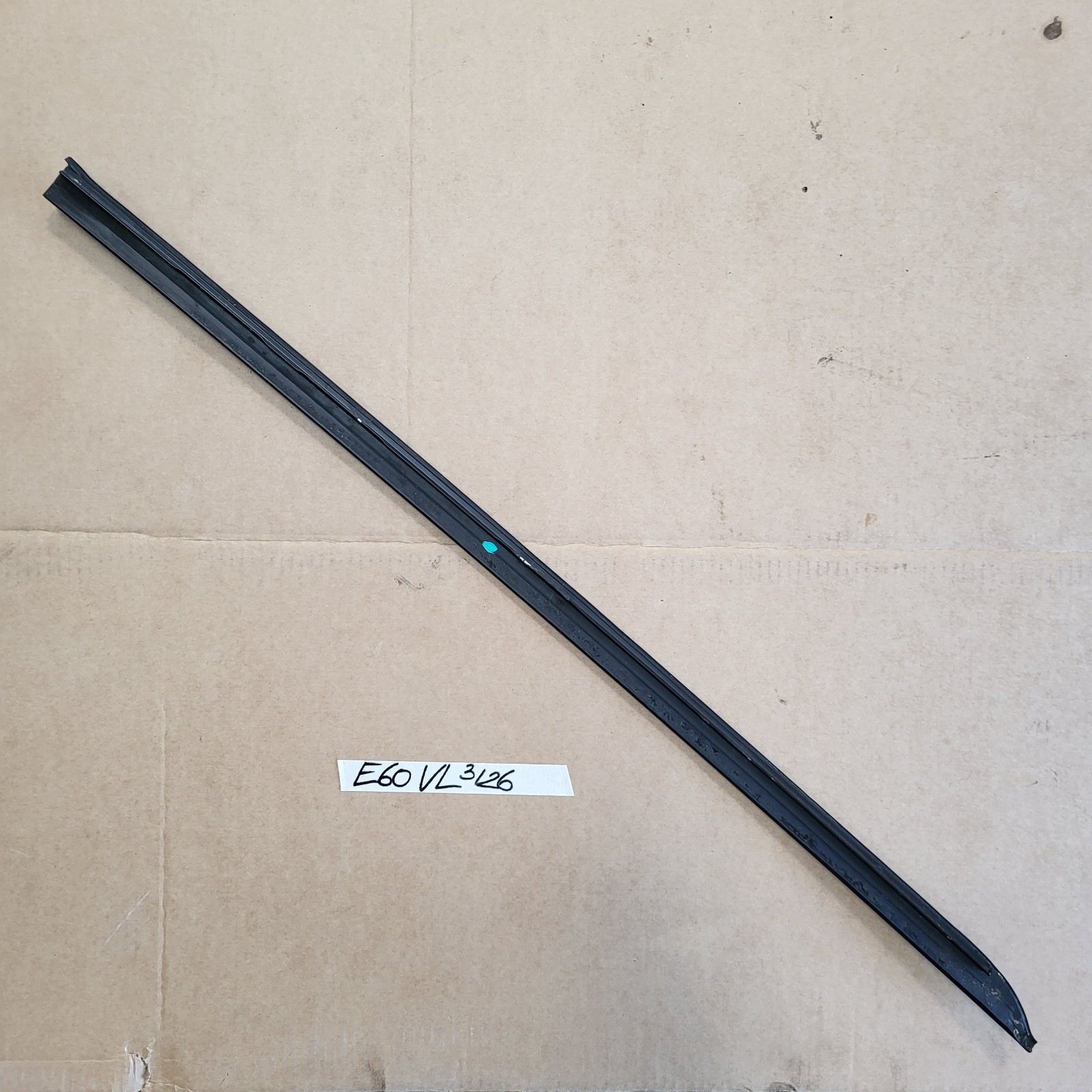 BMW E60 E61 Zierleiste Wasserfang Leiste Abdeckung Windschutzscheibe LINKS