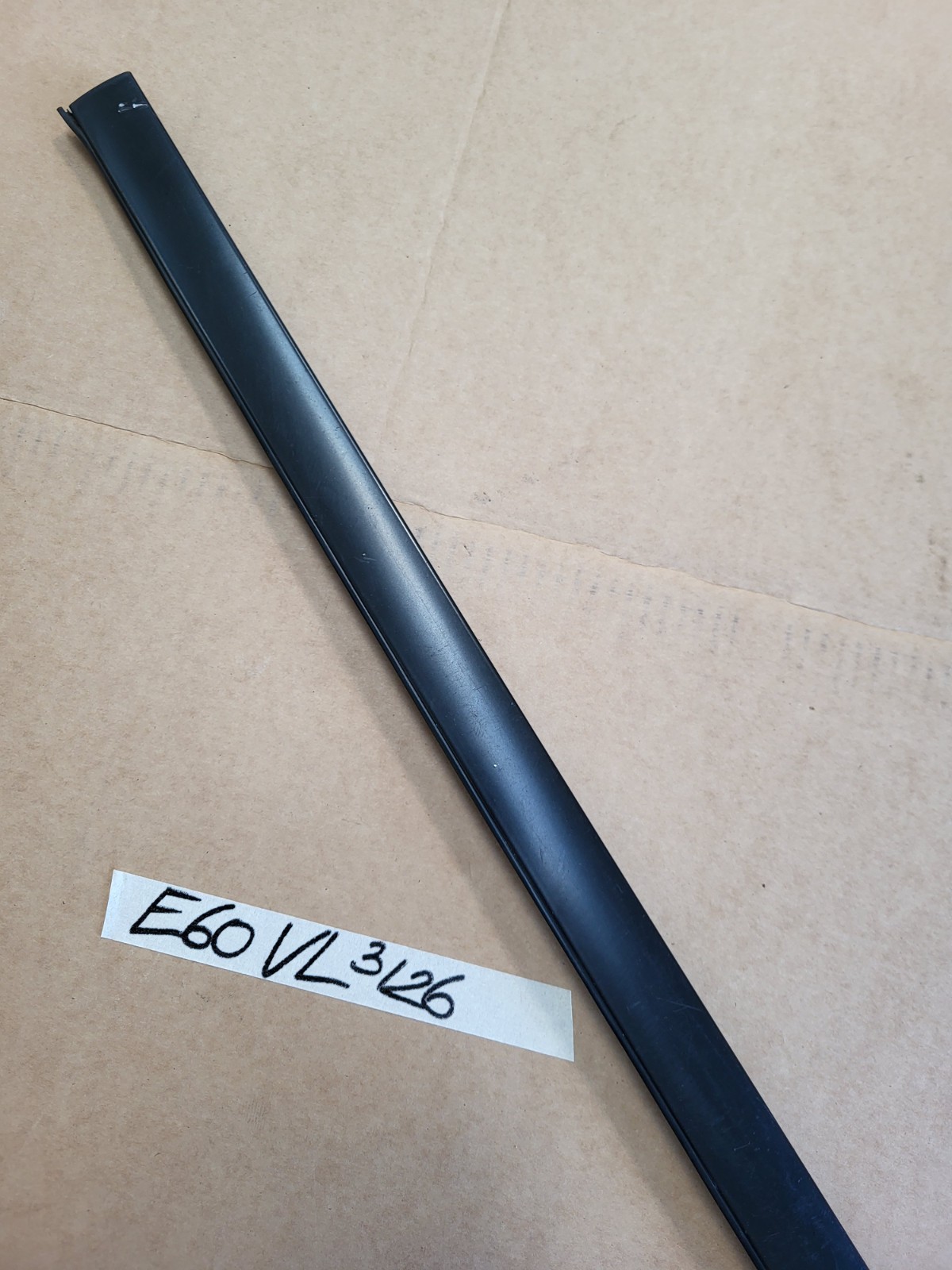 BMW E60 E61 Zierleiste Wasserfang Leiste Abdeckung Windschutzscheibe LINKS