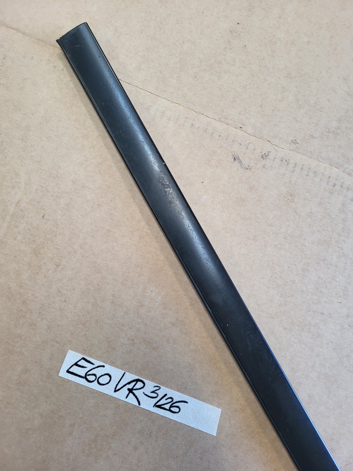 BMW 5er E60 E61 Zierleiste Wasserfang Leiste Abdeckung Windschutzscheibe RECHTS