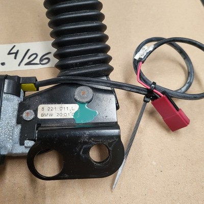 BMW Z3 Roadster Gurt Straffer Schloss Gurtstrammer LINKS 8221011 + Kabel Stecker