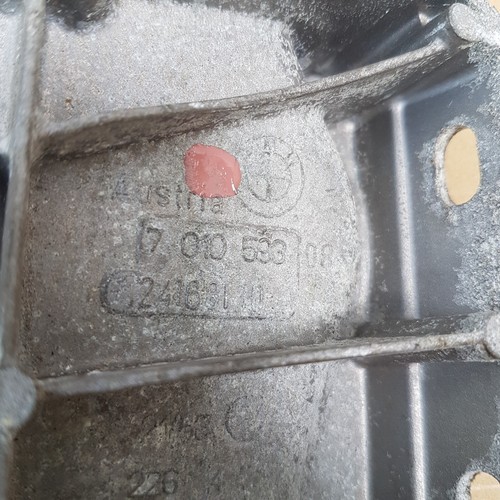 BMW  E60 E61 E63 E64 Befestigung für Querstrebe Motor Karosserie Bock 7010593