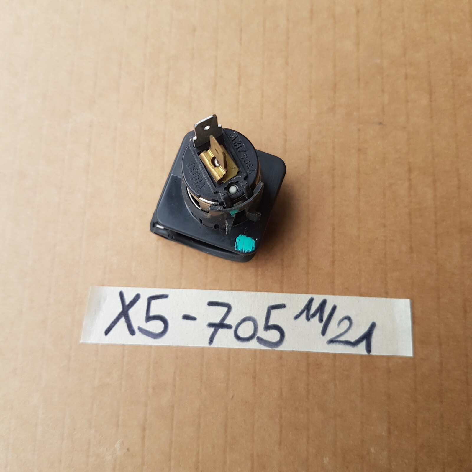 BMW X5 E53 X3 E83 E60 E61 Steckdose 7394705 Zigaretten Anzünder Einsteck Buchse