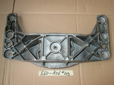 BMW  E60 / E61 Getriebe Halter / Getriebe Träger 6761106