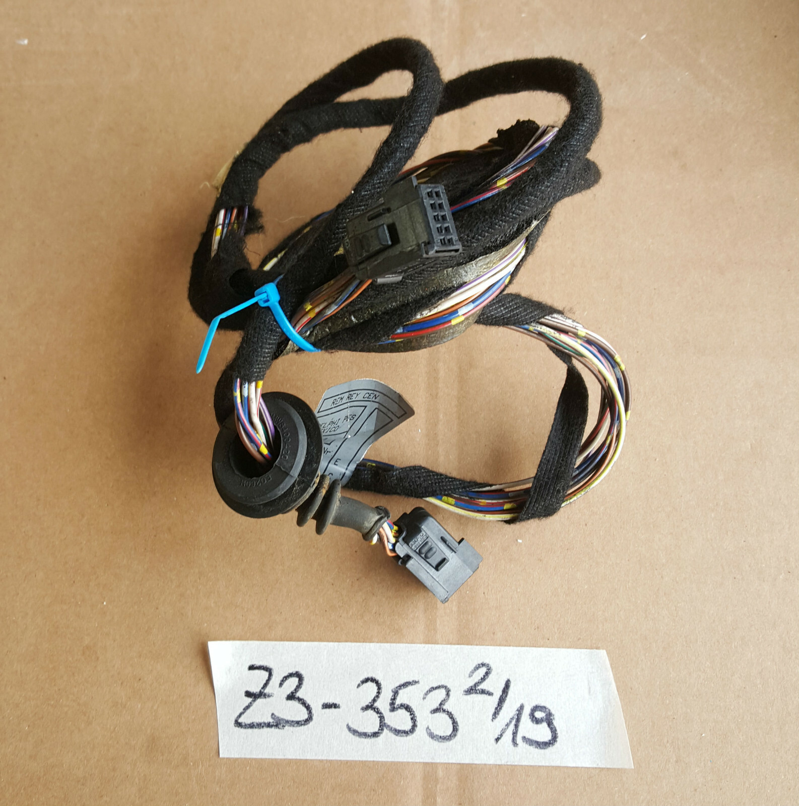 BMW Z3  Roadster Kabel für Leselampe am Himmel Innen Leuchte Mitte oben 8401353