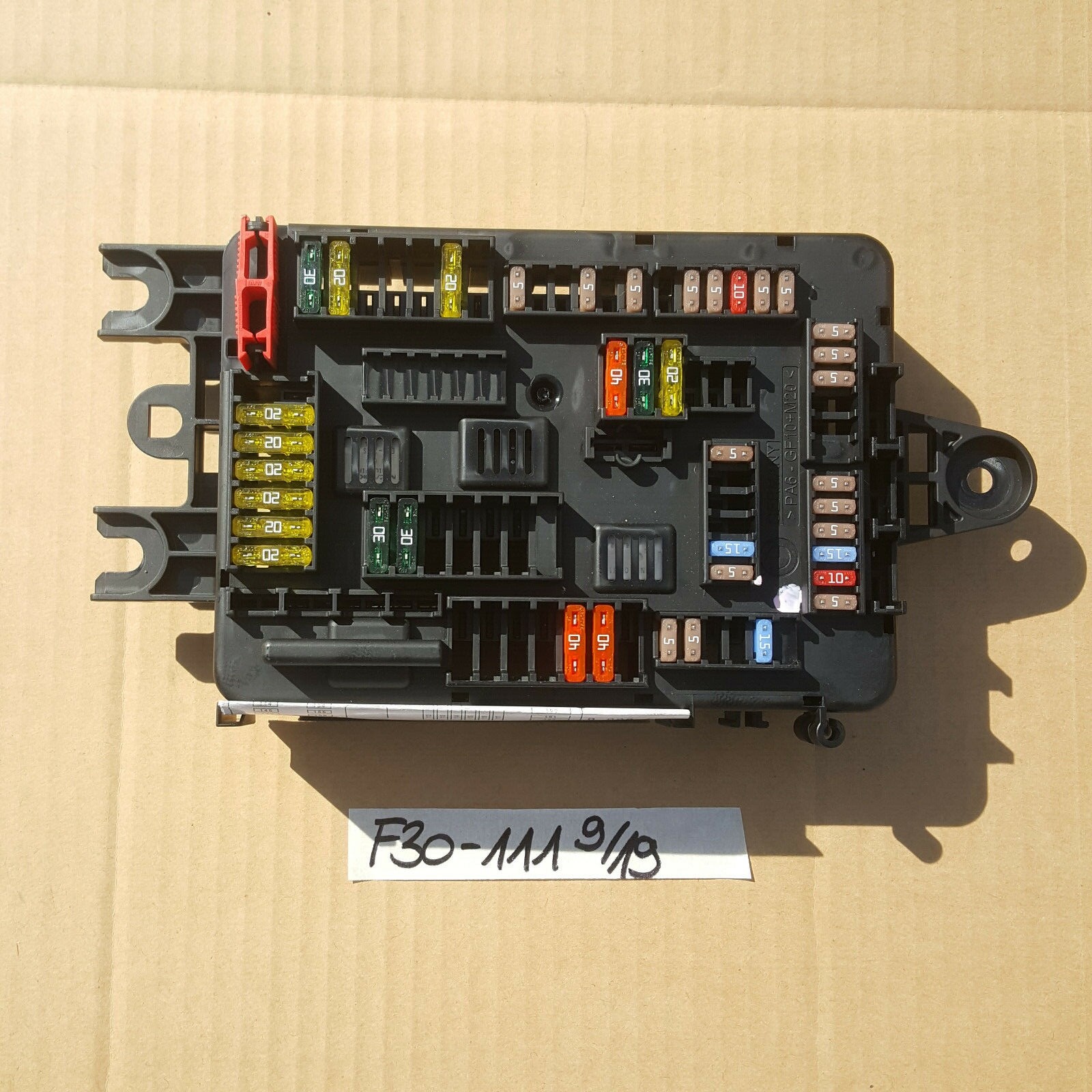 BMW F20 F21 F30 F31 F34 F35 F80 Sicherungskasten 9261111