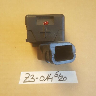 BMW E36 Z3 Roadster Batterie Plus Pol HINTEN 8371014