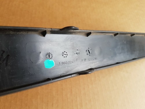 BMW E36 Cabrio Coupe Zierleiste Stoßstange StossLeiste HINTEN RECHTS  1960724