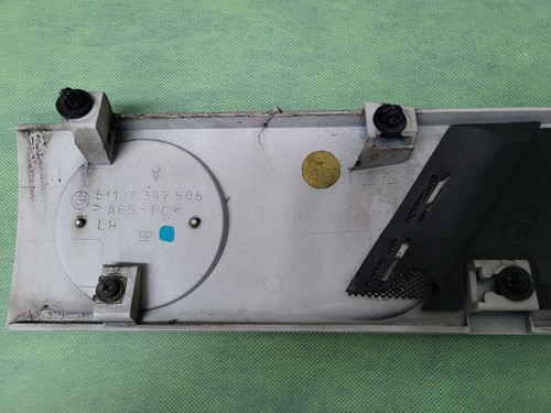 BMW Z3 Lufteinlass Ki​emen Ziergitter Motorhaube rechts ODER links weiß ABHOLUNG