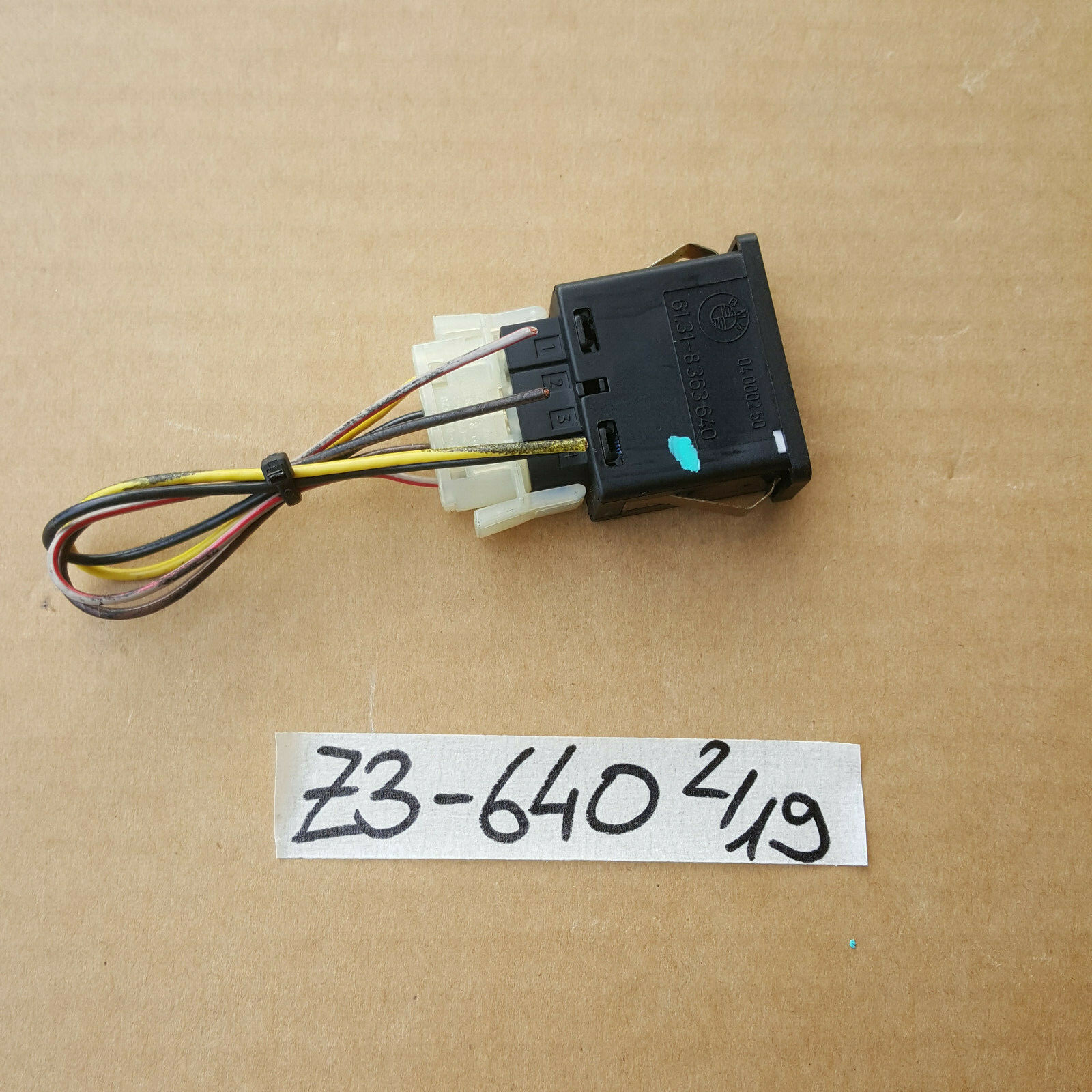 BMW Z3 Schalter Leuchtweitenregulierung LWR Scheinwerfer 8363640 + Stecker