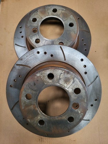 BMW Z4 E85 Sport Bremsscheiben belüftet + Bremssattel + Bremsbeläge hinten R+L