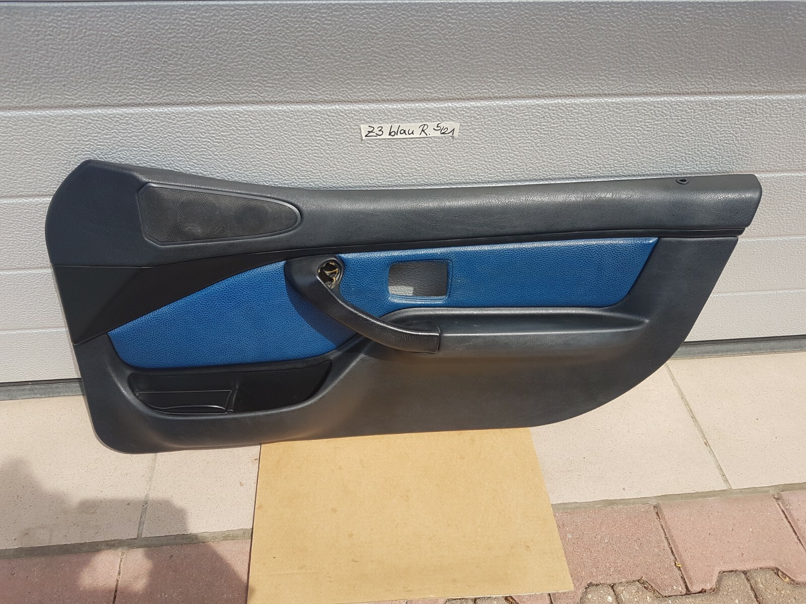 BMW Z3 Roadster Tür Verkleidung schwarz blau Türtafel Tür Pappe RECHTS + Griff 