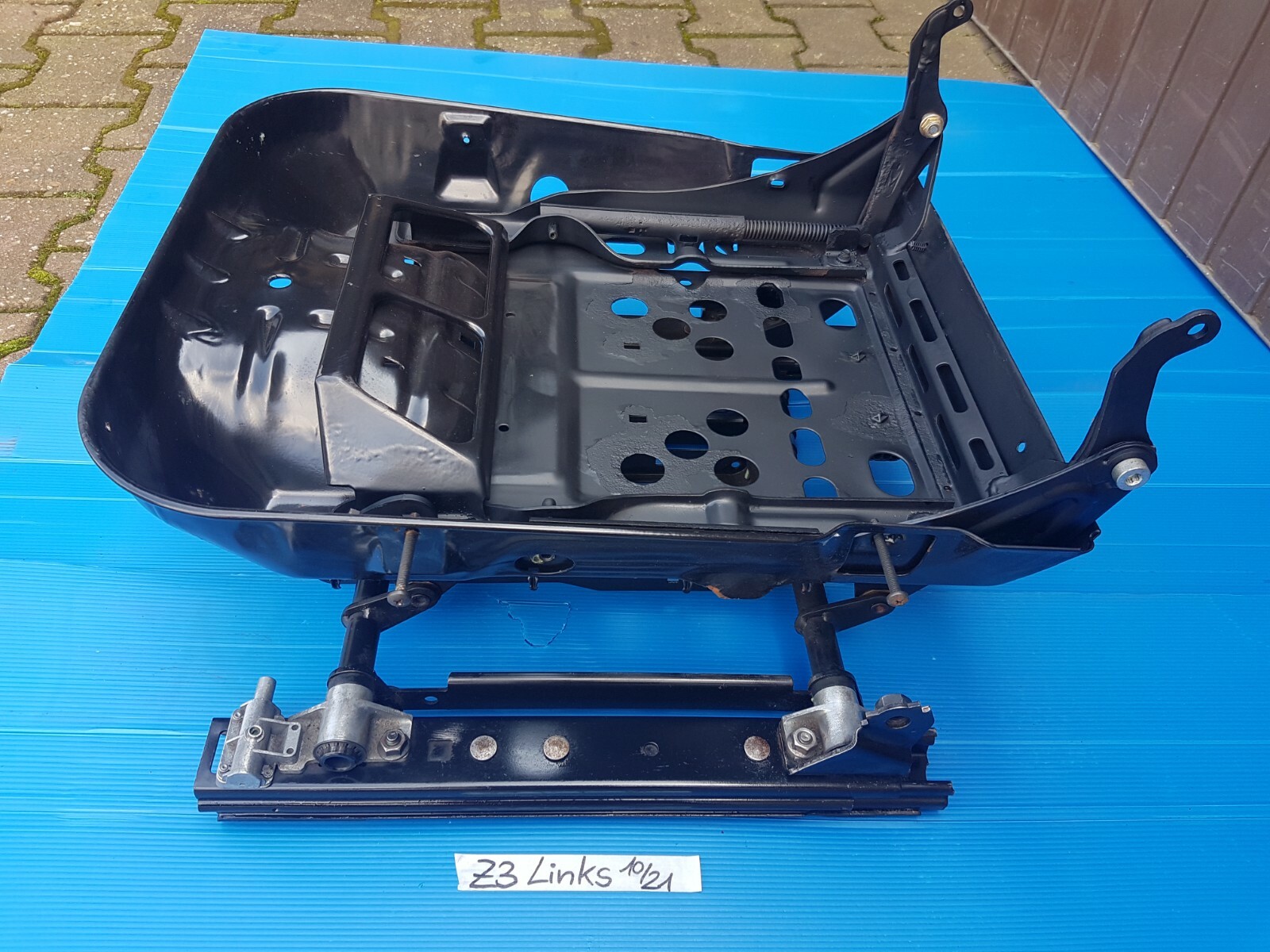 BMW Z3 Roadster Fahrer Sitz Unterteil Gestell LINKS Sitz Schale Schiene Spindel