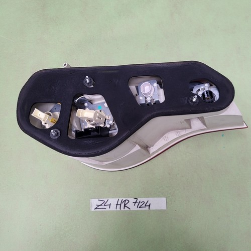 BMW Z4 E85 E86 Facelift LED Heckleuchte weiß Rücklicht Hecklampe RECHTS 7162730