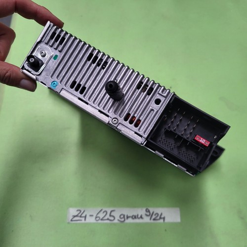 BMW Z4 E85 E86 CD Radio BMW Business Audio Tuner CD Player  6935625 Grau