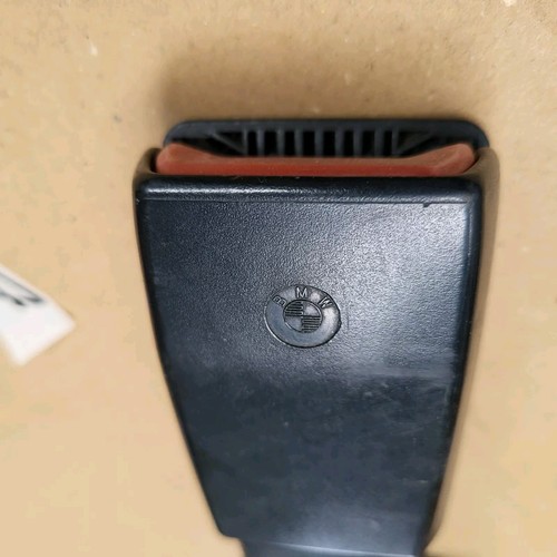 BMW Z3 Roadster Gurtstraffer Gurt Schloss Gurtstrammer LINKS 8221011 Stecker