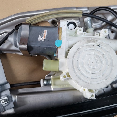 BMW E39 Fensterheber Gestänge 8236860 mit Motor 8360512