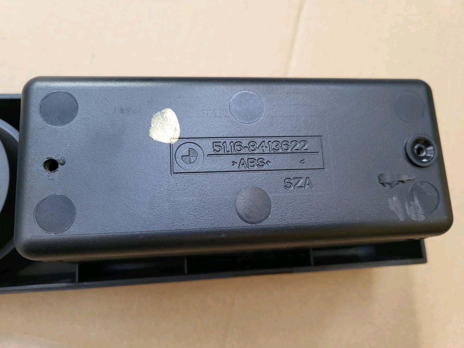 BMW Z3 Mittelkonsole Getränkehalter Einsatz Blende Verkleidung 8413622