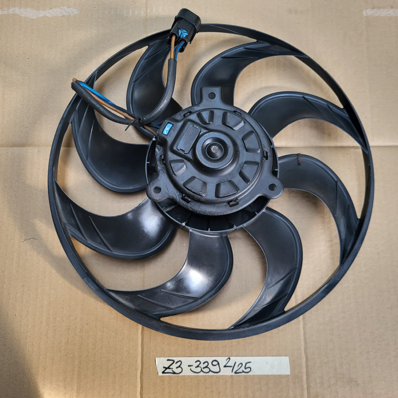 BMW E36 + Z3  Drucklüfter Klima Zusatz Lüfter Motor mit Flügelrad 6908339