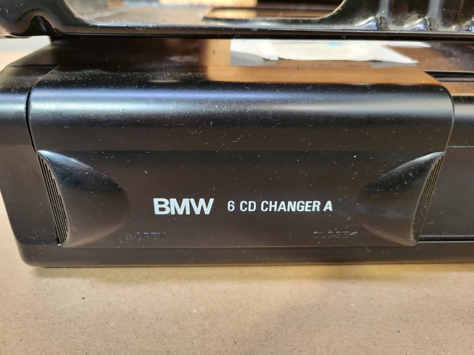 BMW Z3 Roadster Coupe CD Wechsler 8360284 + 6 Fach Magazin Changer DEFEKT