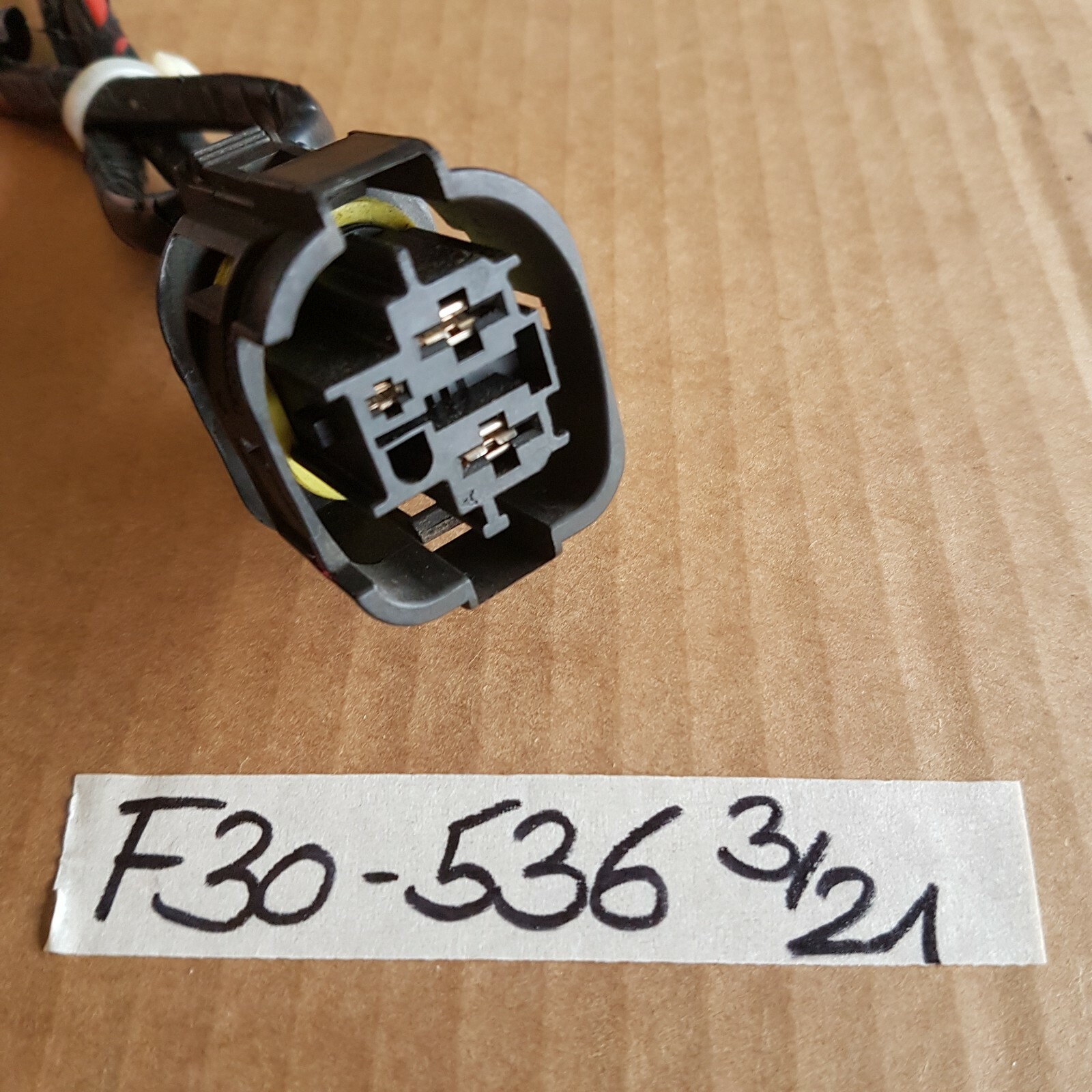BMW E90 E60 Z4 F30 F31 F34 F20 F21 Z4 Drucklüfter Stecker Lüfter 6900536 + Kabel