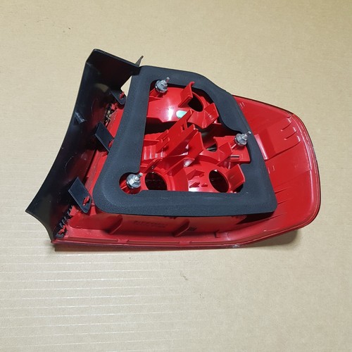 BMW E90 Rücklicht Rückleuchte Bremslicht Heckleuchte LINKS 6937457 ohne Platine