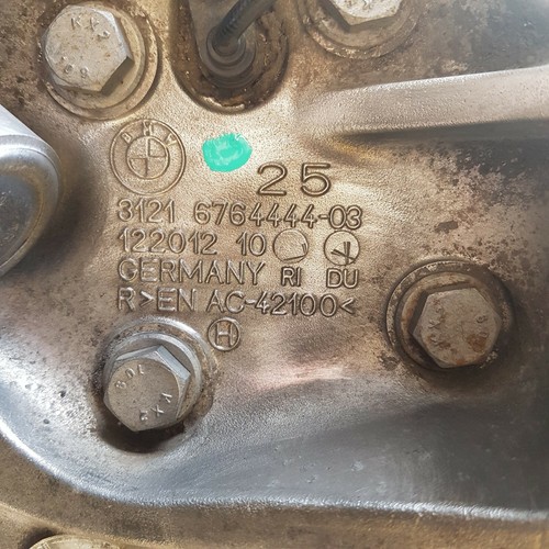 BMW E90 E91 E81 E87 Radlager Radnabe Radträger Schwenklager VORNE RECHTS 6764444