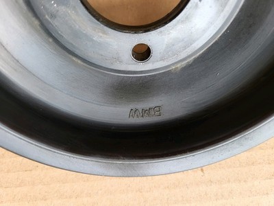 BMW E46  E36  E34 + Z3 Riemenscheibe 1739527 M42 M43 M44 Motor