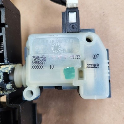 BMW Z4 E85 Verriegelung Mittelkonsole  HINTEN 6944827 Griff 7110660