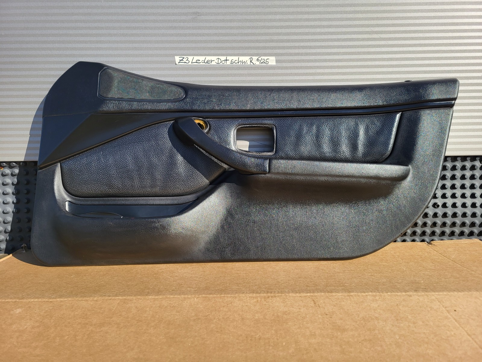 BMW Z3 Roadster  Tür Verkleidung Leder Dot Schwarz RECHTS + Tür Griff
