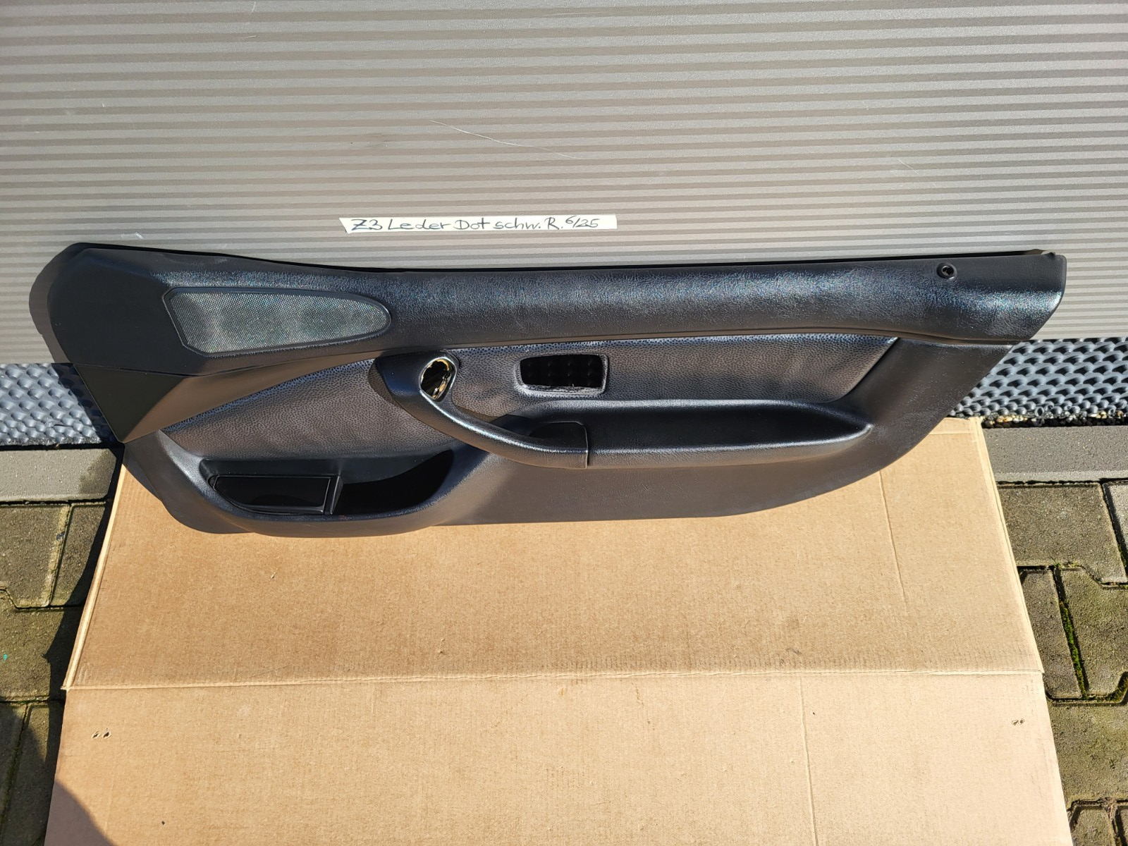 BMW Z3 Roadster  Tür Verkleidung Leder Dot Schwarz RECHTS + Tür Griff
