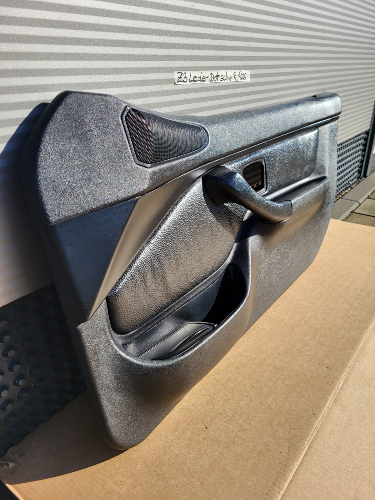 BMW Z3 Roadster  Tür Verkleidung Leder Dot Schwarz RECHTS + Tür Griff