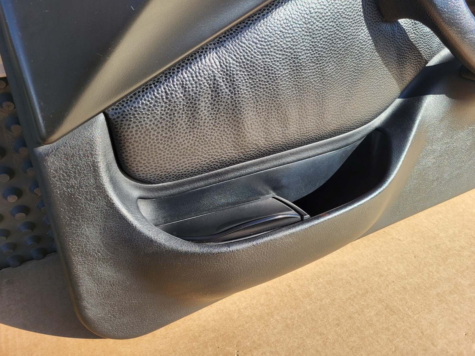 BMW Z3 Roadster  Tür Verkleidung Leder Dot Schwarz RECHTS + Tür Griff