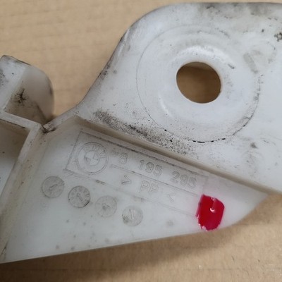 Original BMW E46 Cabrio Coupe Halter Stoßstange VORNE LINKS 8195295