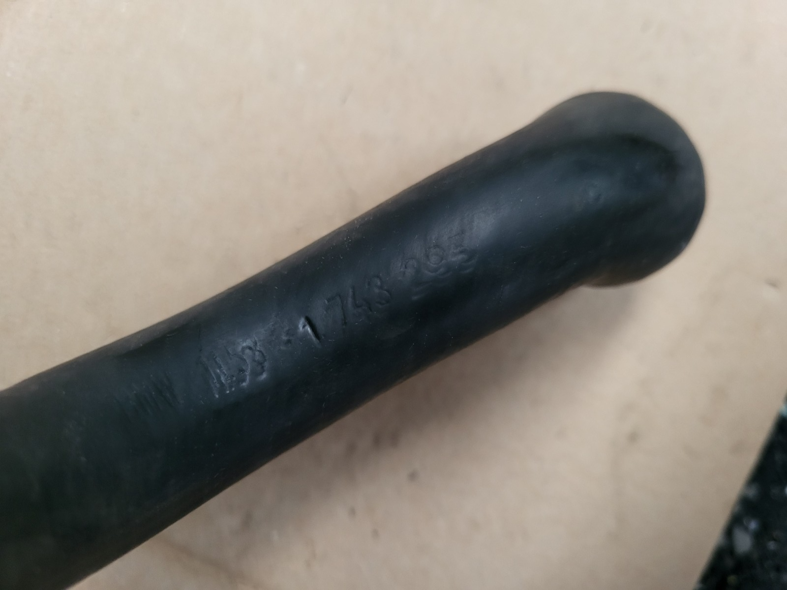 BMW E36 Schlauch Heizkörper-Motorrücklauf 1387010 Wasserschlauch 1743295