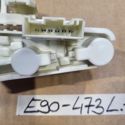 BMW E90 Rücklicht Platine Lampenträger Rückleuchte Heckleuchte LINKS 6937473