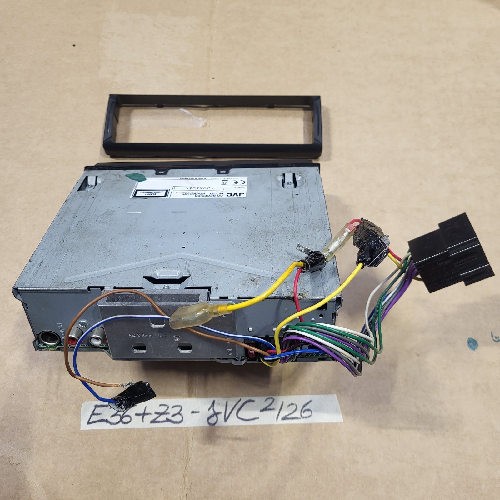 BMW E34 E36 E46 E39 Z3 Z4 CD Radio JVC Auto Tuner Bluetooth + Adapter Stecker