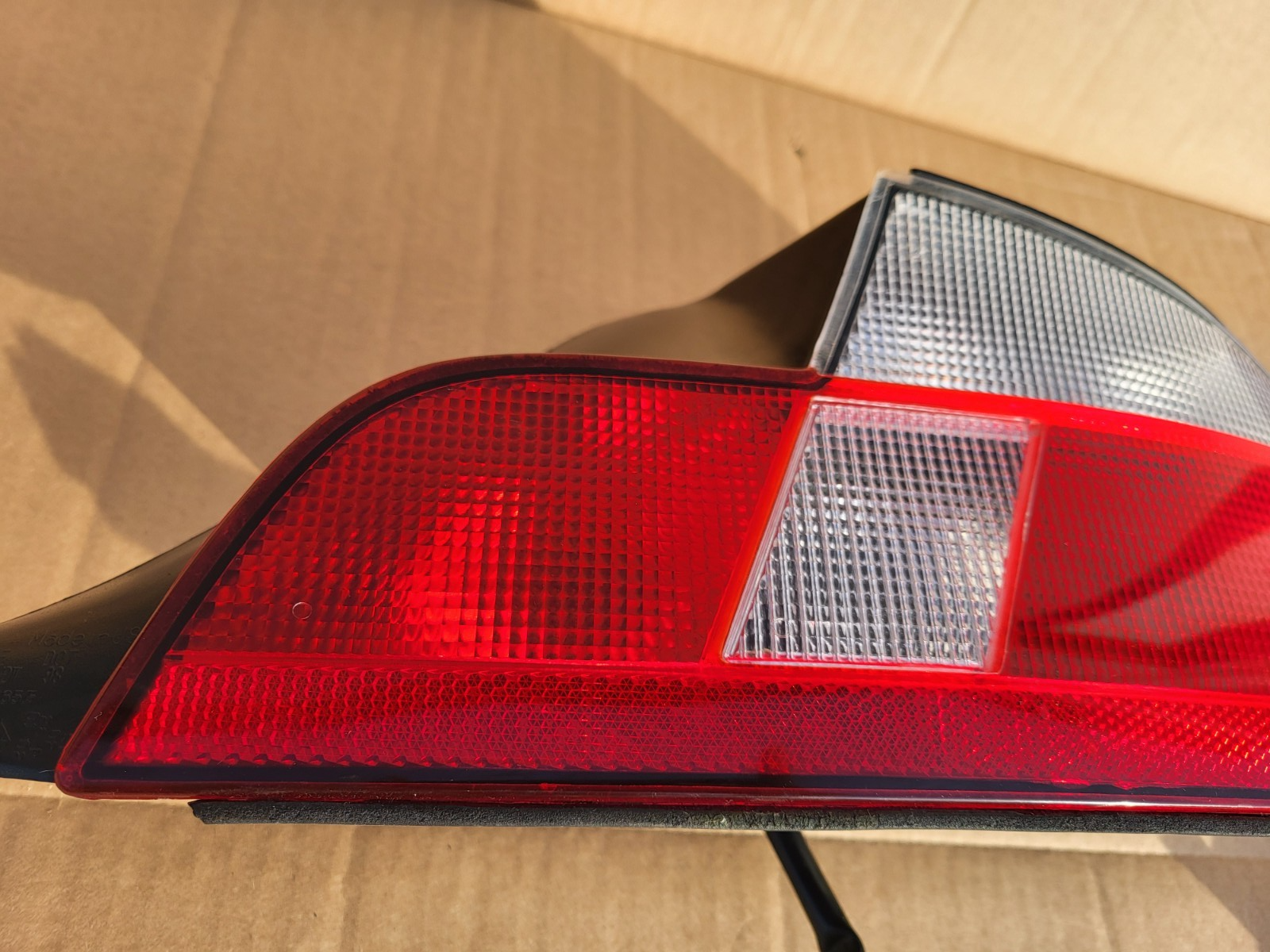 BMW Z3 Roadster Rückleuchte Rücklicht Bremslicht 8384512 RECHTS rot weiss