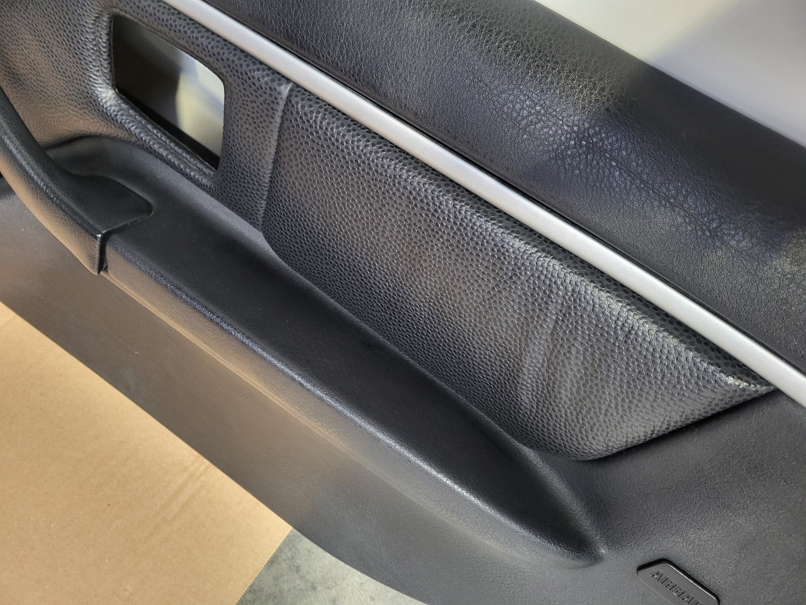 BMW Z3 Tür Verkleidung Leder Schwarz RECHTS LINKS Türgriff  Airbag-Klappe Chrom