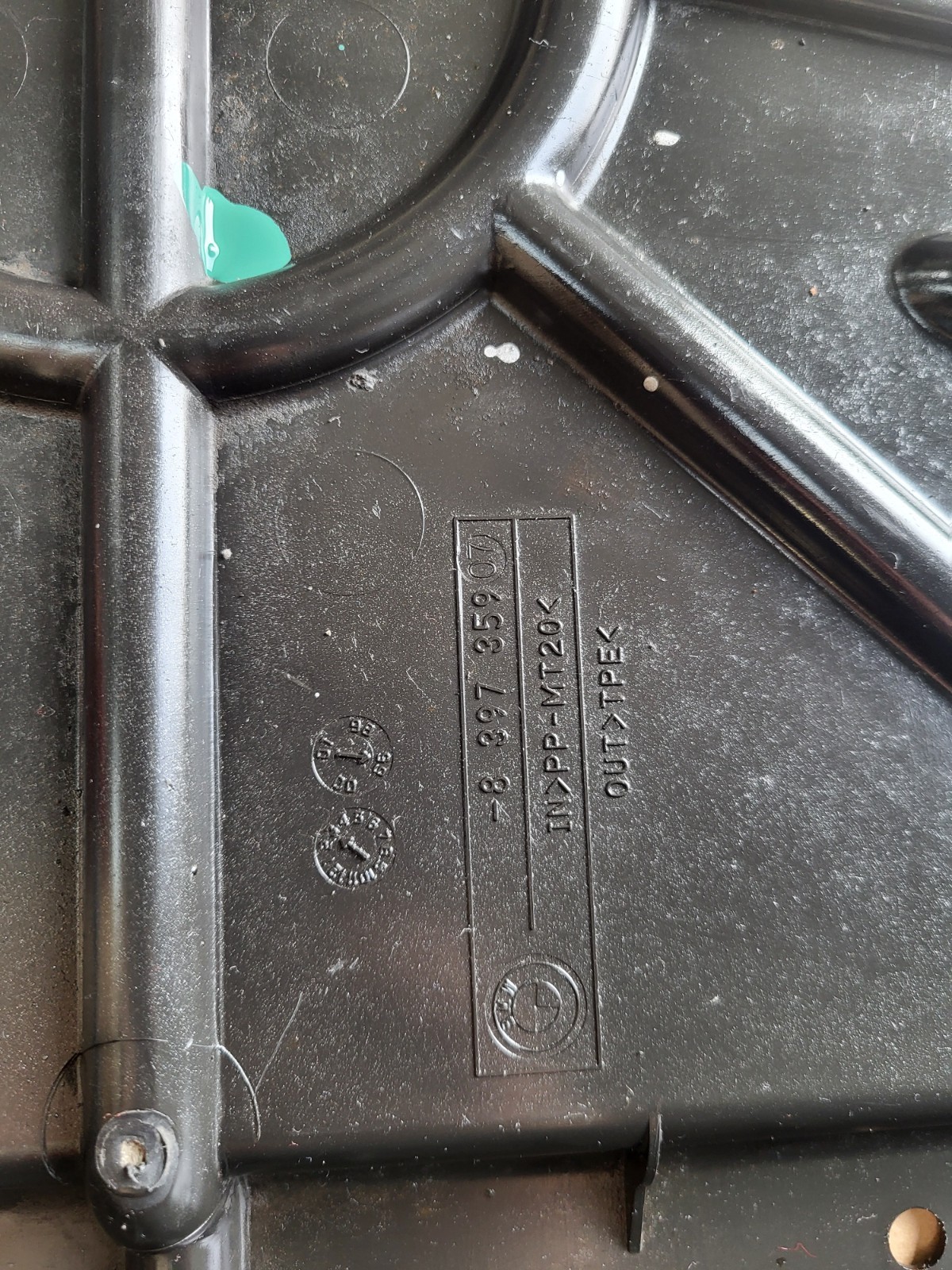 BMW Z3 Unterboden Abschluss Stoßstange Luftführung Motor Abdeckung 8397359 Macke